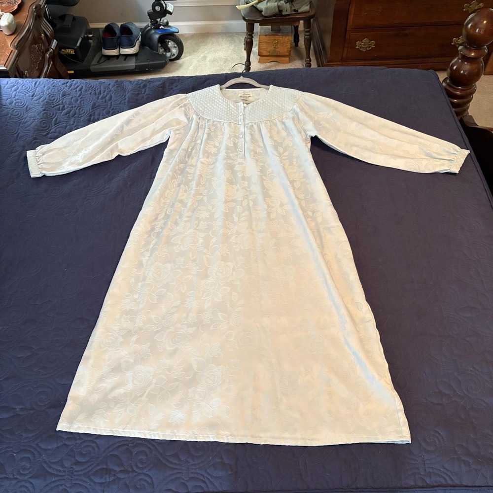 Vtg Aria By Komar Baby Blue 48" Long House Coat Gown